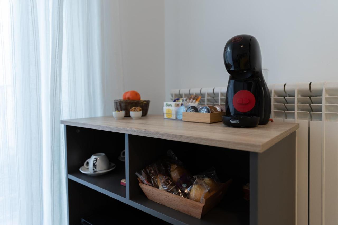 Hostal Puente De Hierro Logroño Zewnętrze zdjęcie