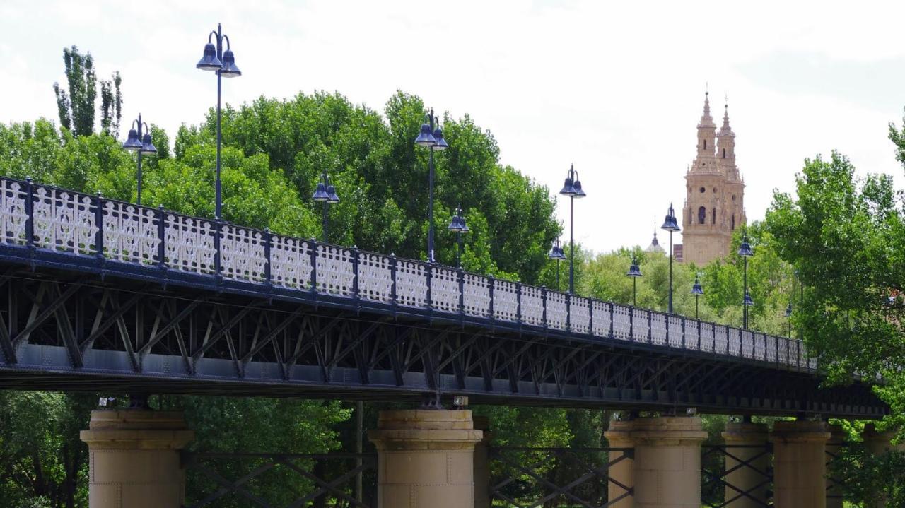Hostal Puente De Hierro Logroño Zewnętrze zdjęcie