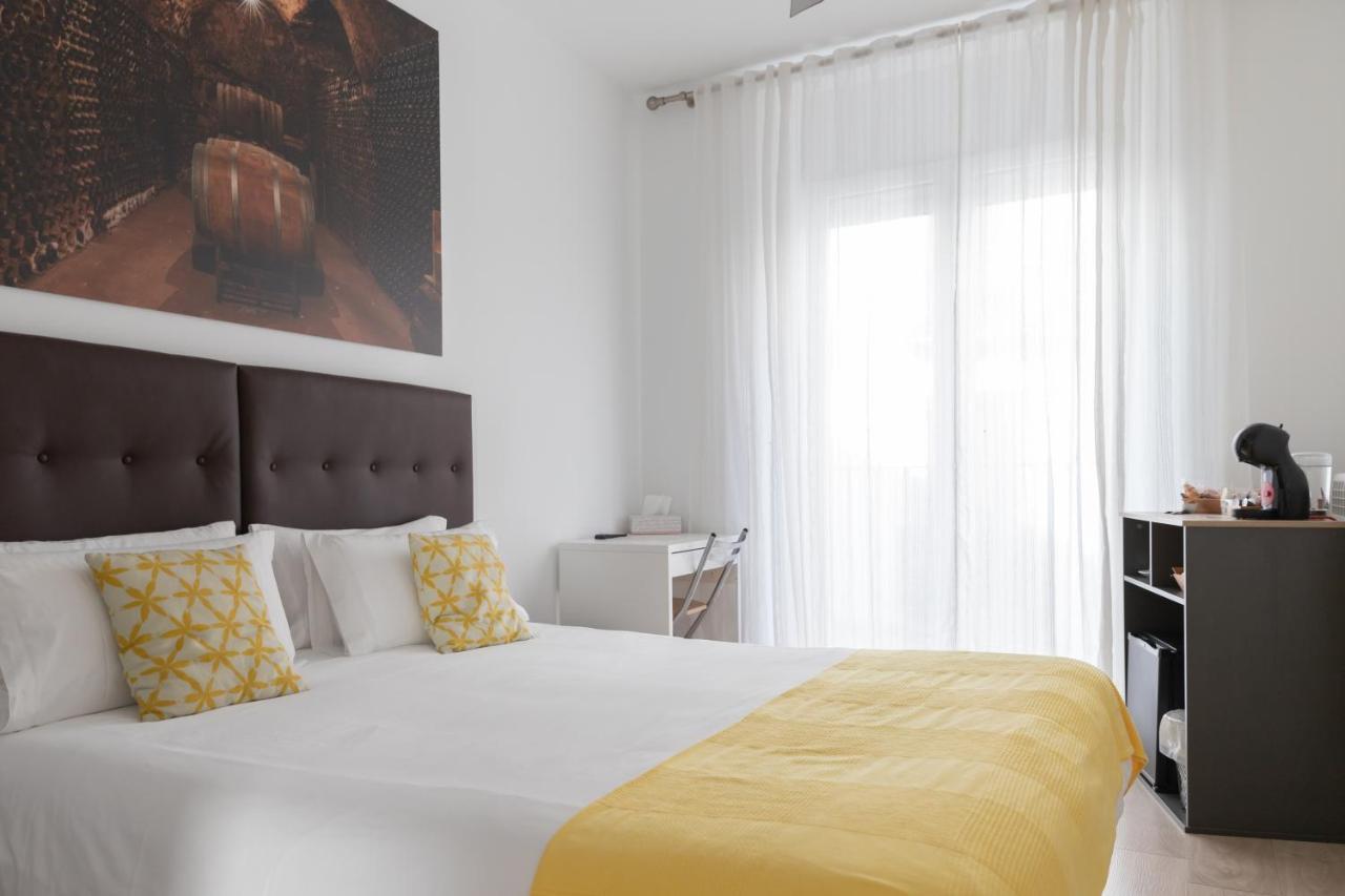 Hostal Puente De Hierro Logroño Zewnętrze zdjęcie