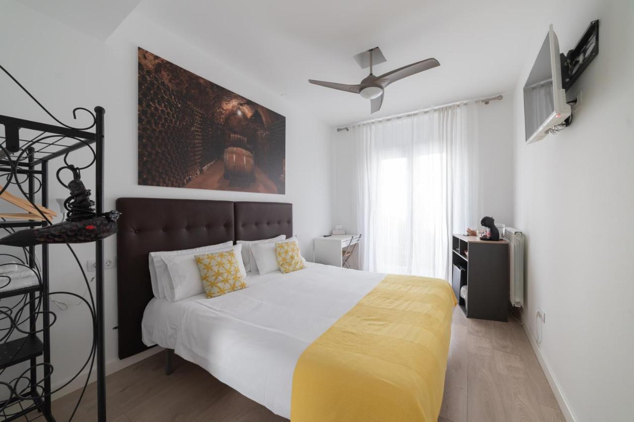 Hostal Puente De Hierro Logroño Zewnętrze zdjęcie